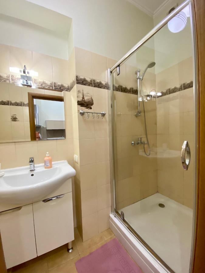 Old Town Apartments Lanzheron Beach Odessa Dış mekan fotoğraf